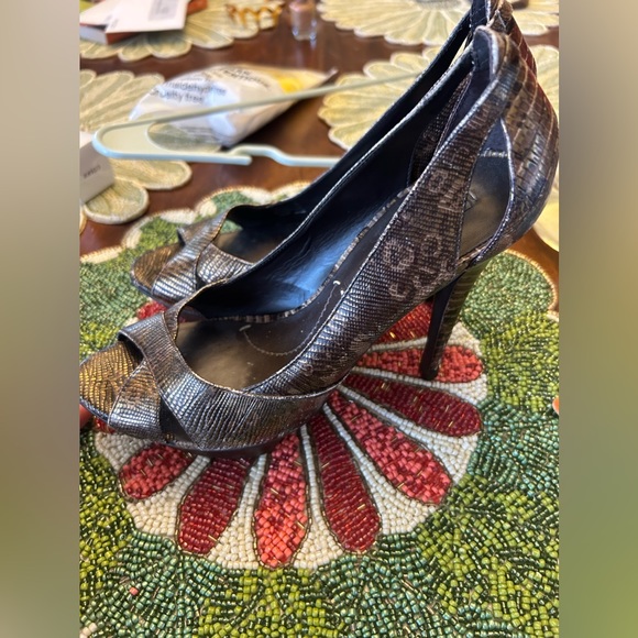 Golden Brown 4 Inch Heels - Picture 6 of 6